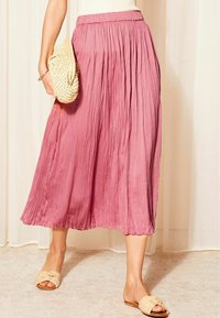 Friends Like These SOFT CRINKLE MIDI - REGULAR FIT - A-lijn rok - rose pink