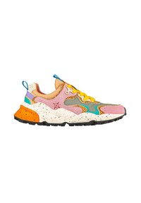 Zapatilla con un upper multicolor que presenta acentos en rosa, naranja, verde y amarillo, una suela blanca moteada y detalles texturizados distintivos.
