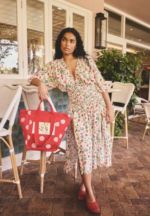 Cath Kidston, POLKA DOT LARGE MARKET TOTE . - Shopping bags - red