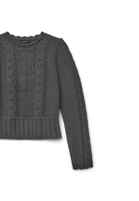 Dunkelgrauer, kürzer geschnittener Pullover mit strukturierten Blumenmustern, geripptem Saum und gewelltem Halsausschnitt. Lange Ärmel mit detaillierten Akzenten.