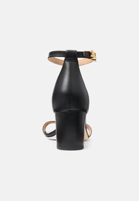Lauren Ralph Lauren LOGAN BURNISHED LEATHER SANDAL - Sandaalid - black