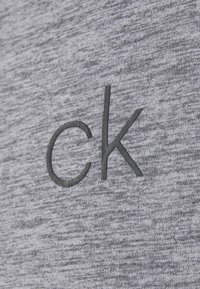 Calvin Klein Golf NEWPORT HALF ZIP - Camisola de manga comprida - silver