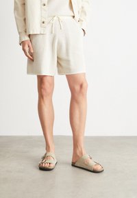 Les Deux BATEMAN - Shorts - ivory