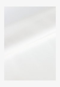 Nem kiválasztott, white