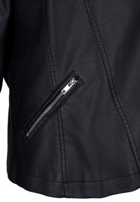 Zizzi Veste en similicuir - black