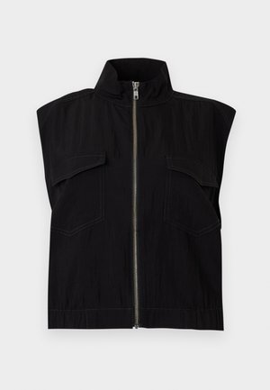 Sort ærmeløs vest med høj krave, lynlås foran og to klaplommer på brystet.