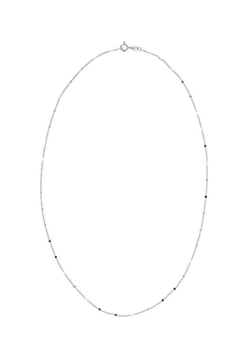 Sølvkæde med skiftevis små sorte og sølvfarvede perler samt en lås. Simpelt design og glat tekstur.