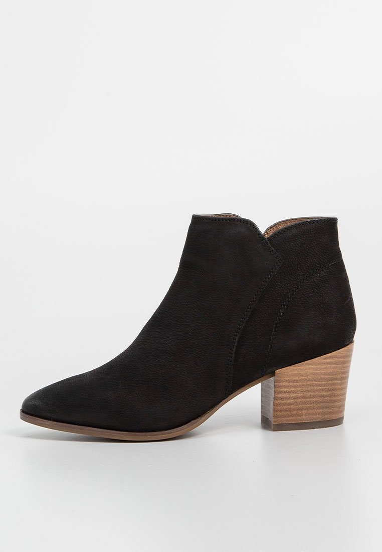 Dune London Enkelkaarsjes zwart Dune London Enkelkaarsjes zwart