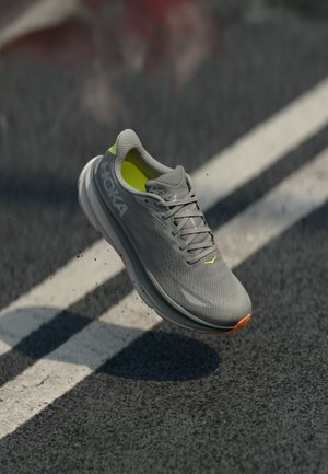 CLIFTON 9 GTX - Løpesko for vei - asphalt grey/gravel