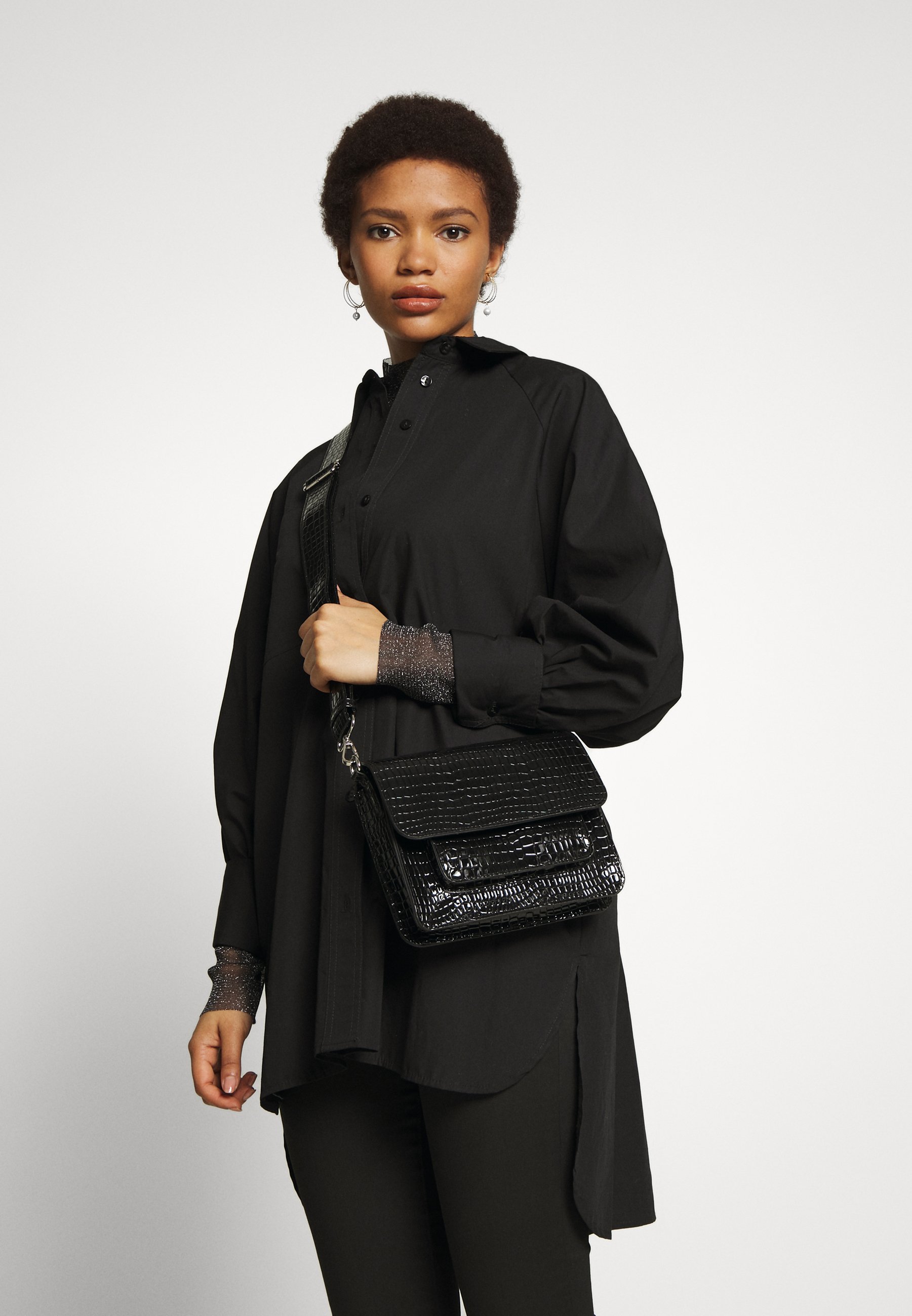 HVISK Skulderveske black Zalando.no HVISK Skulderveske black Zalando.no