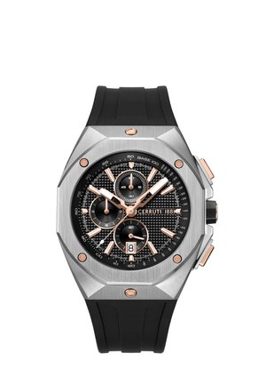 Montre-bracelet Cerruti 1881 ton argent avec cadran texturé noir, trois sous-cadrans, fenêtre date, accents en or rose et bracelet en silicone noir.
