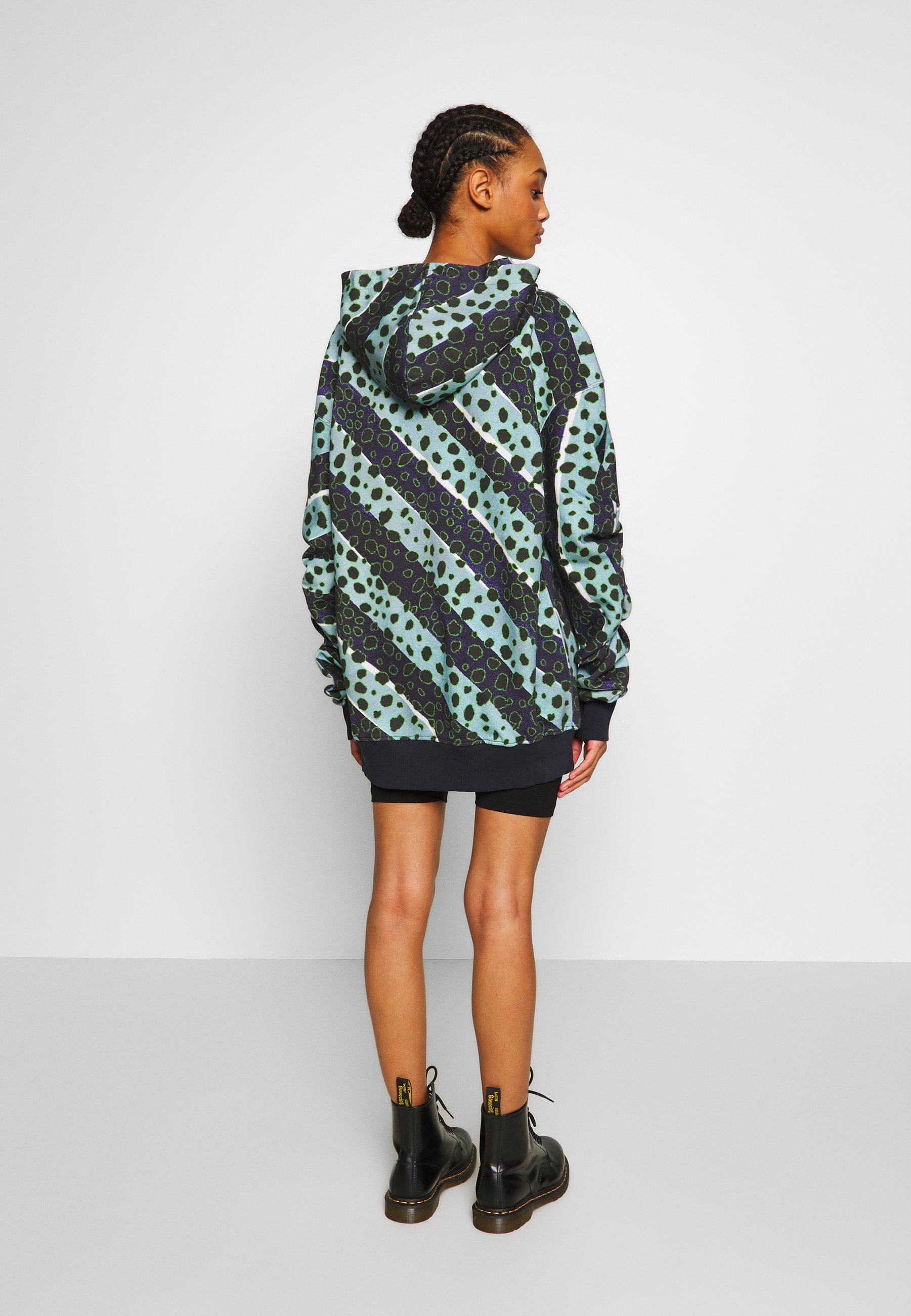 House of Holland LONGLINE MUTED STRIPE CHEETAH HOODIE House of Holland LONGLINE MONO SOUNDWAVE HOODIE - Hoodie - black
