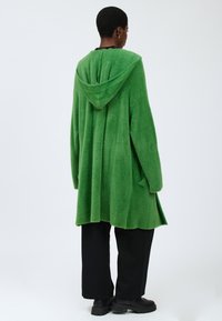 INFLUENCER Abrigo de invierno - pistachio