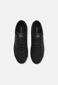 Tommy Hilfiger Tossud - black