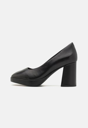 Plateaupumps - black