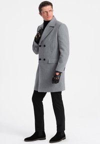 Ombre Korte frakker - grey