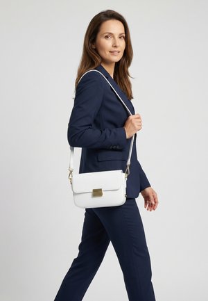VENEZIA, CROSS BODY BAG - Skuldertasker - white