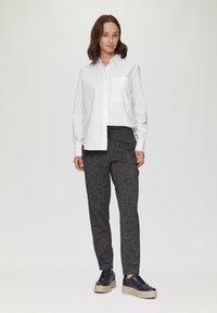 s.Oliver Overhemdblouse - weiß