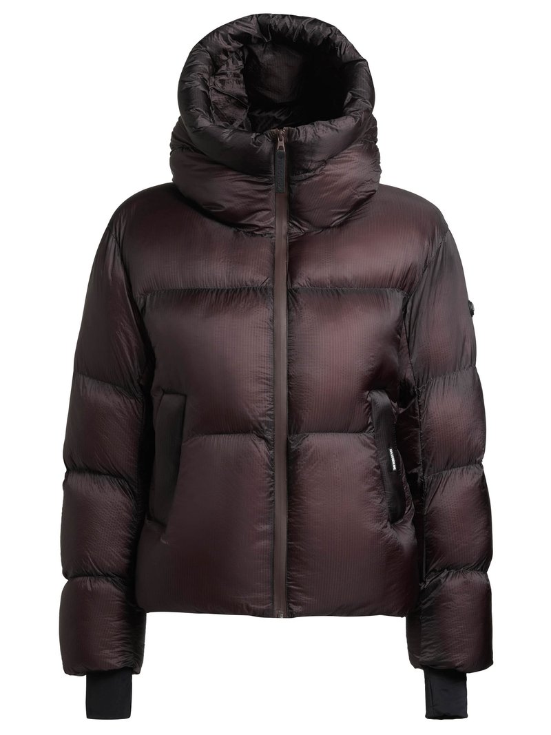 Puffer jacket in deep burgundy, featuring a high collar, zip closure, two side pockets, and ribbed cuffs. The texture is smooth with a shiny finish.