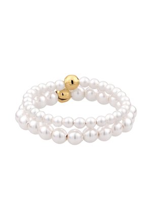 Doppelsträngiges weißes Perlenarmband mit variierenden Perlengrößen und zwei kleinen glänzenden goldenen Perlen als Akzente.