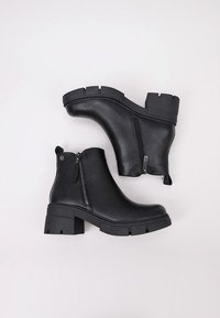 Refresh Botines bajos - black