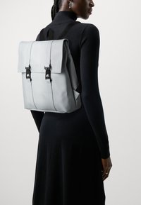 Rains BAG MINI UNISEX - Turistinė kuprinė - wind