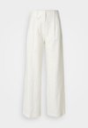 MYA DOUBLE PLEAT WIDE PANTS - Nohavice - white