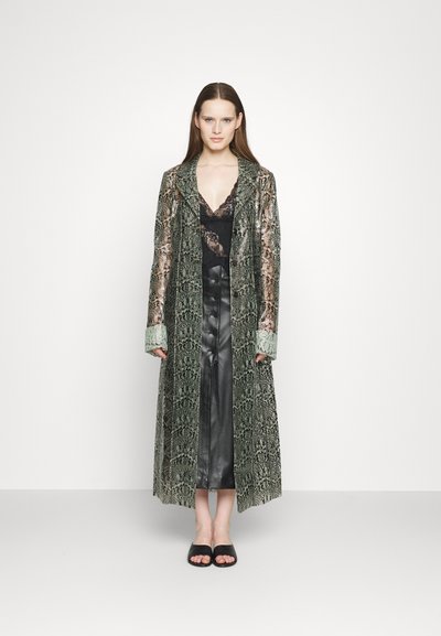 Vaillant TECHNICAL COATED OVERCOAT - Κλασικό παλτό - brown