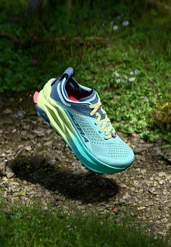 OLYMPUS 6 - Trail running shoes - teal