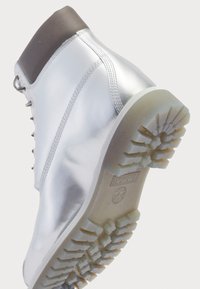 Timberland VENEDA CARTER 6 INCH BOOT - Μποτάκια με κορδόνια - silver-coloured