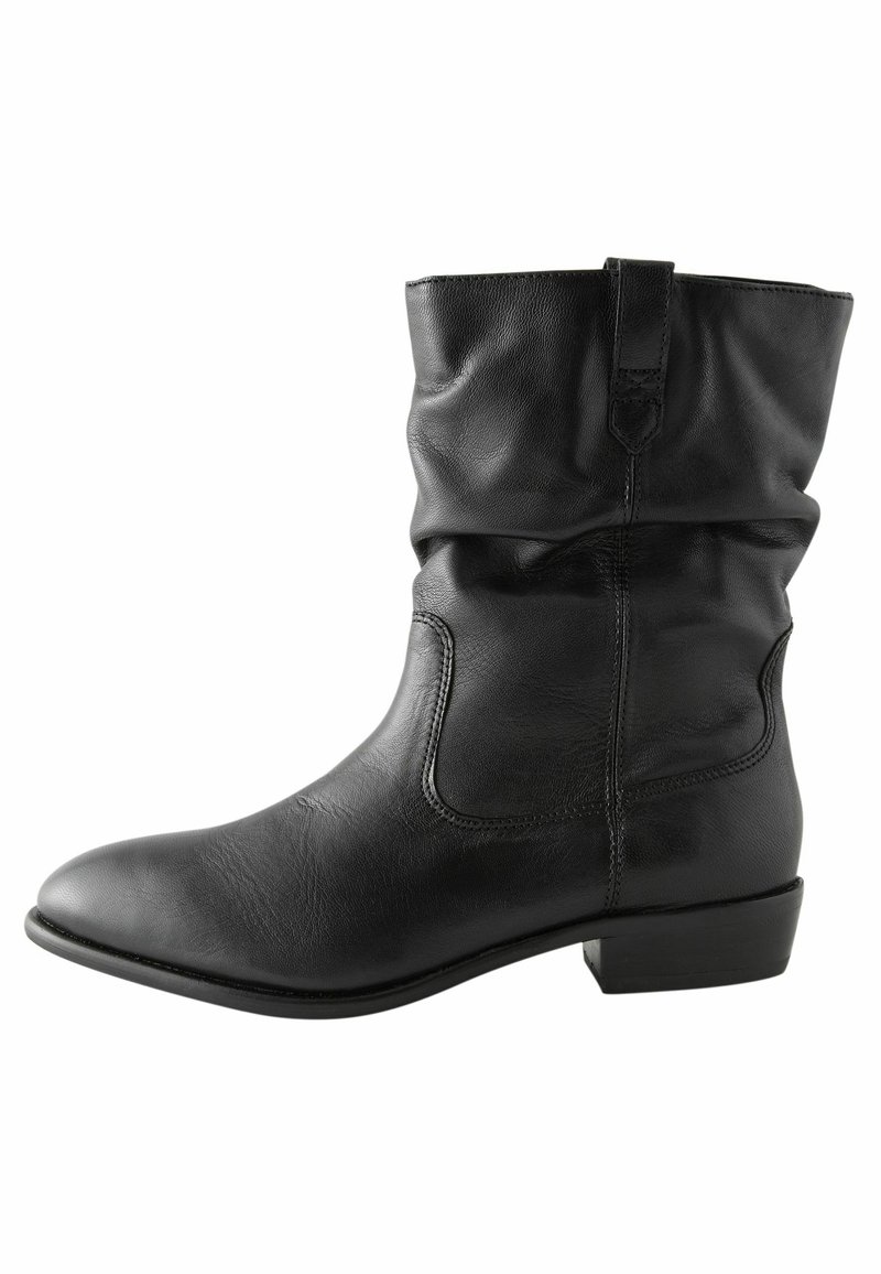Schwarze Stiefeletten Stradivarius Stiefeletten Zalando Next