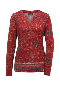 Rotes Langarmoberteil mit V-Ausschnitt, das ein aufwendiges floral Muster in Blau und Grün zeigt, aus weichem Stoff mit strukturierter Oberfläche hergestellt.