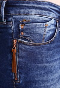 Mavi Vaqueros pitillo - blue denim