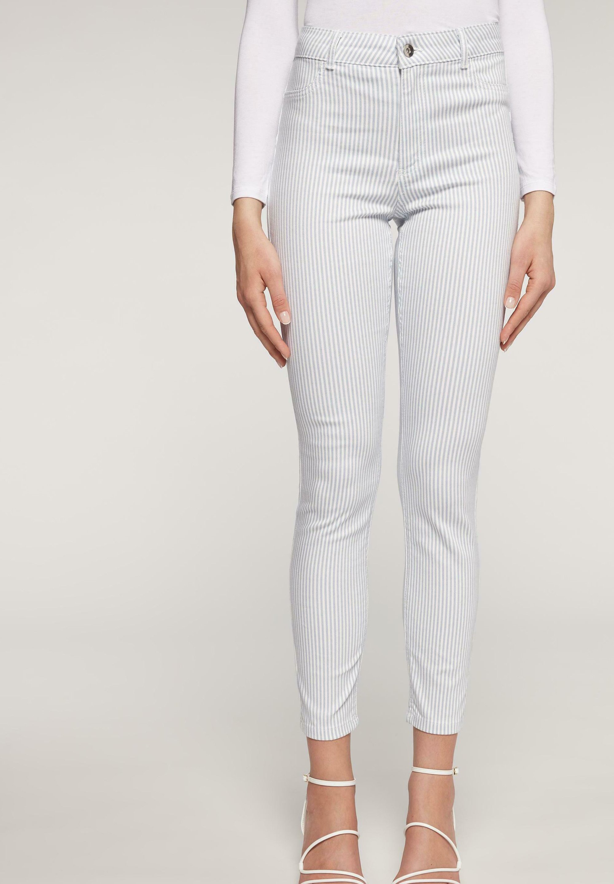 Calzedonia Slim fit jeans - streifenmuster weiß azurblau/mottled light blue  - Zalando.de