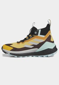Adidas Terrex FREE HIKER 2.0 GORE-TEX® - Scarpa da hiking - preloved yellow/silver/semi flash aqua