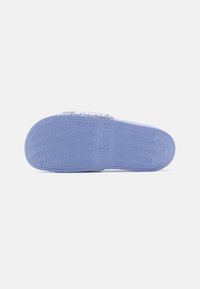 adidas Performance LETTE SHOWER UNISEX - Slippers - blue spark/footwear white