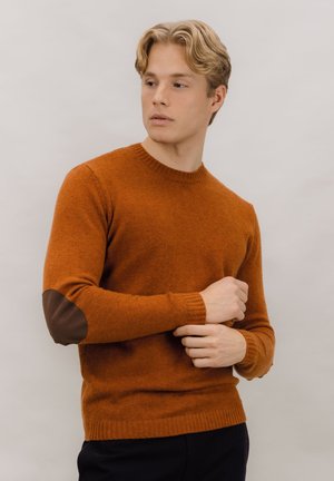 SWEATER BASSE - Strikkegenser - fired clay