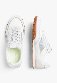 Scalpers DACH SNEAKERS - Trainers - off white