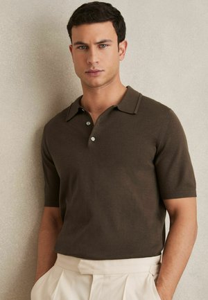 Reiss REGULAR FIT - SHORT SLEEVE - Pikeepaita - chocolate brown