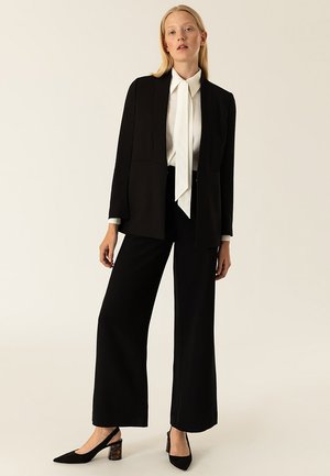 SHAWL COLLAR - Krótki płaszcz - black