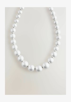 Hõbedast helmed, kus on ringikujulised, läikivad helmed erineva suurusega, järjestatud mustris, esitades siledat tekstuuri ja peegeldavat pinda.