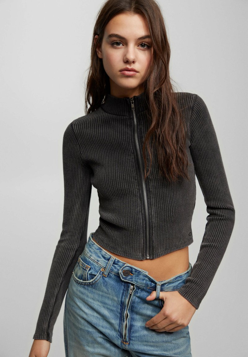 PULL&BEAR RIBBED Vest mottled black/gemêleerd zwart Zalando.nl