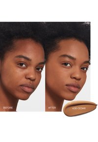 Shiseido SYNCHRO SKIN SELF-REFRESHING FOUNDATION SPF30 - Foundation - cedar