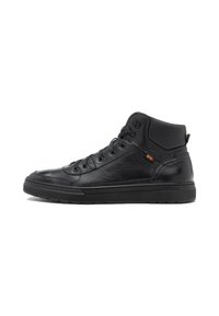 Zapatillas altas negras de cuero texturizado, con cordones clásicos, un cuello acolchado y un pequeño acento tricolor en el lateral.