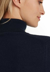 FALKE Strickpullover - space blue