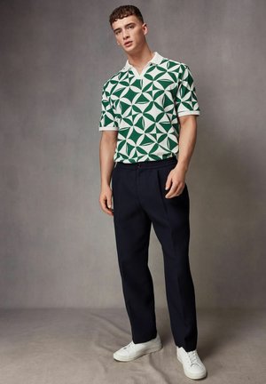 Next CUBAN COLLAR PATTERN-REGULAR FIT - Polotričko - green