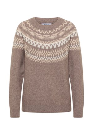 Suéter marrón con un escote redondo, que presenta un patrón geométrico crema alrededor de los hombros y un tejido de punto texturizado.