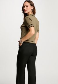 Morgan SHORT SLEEVES - Strickjacke - vert kaki