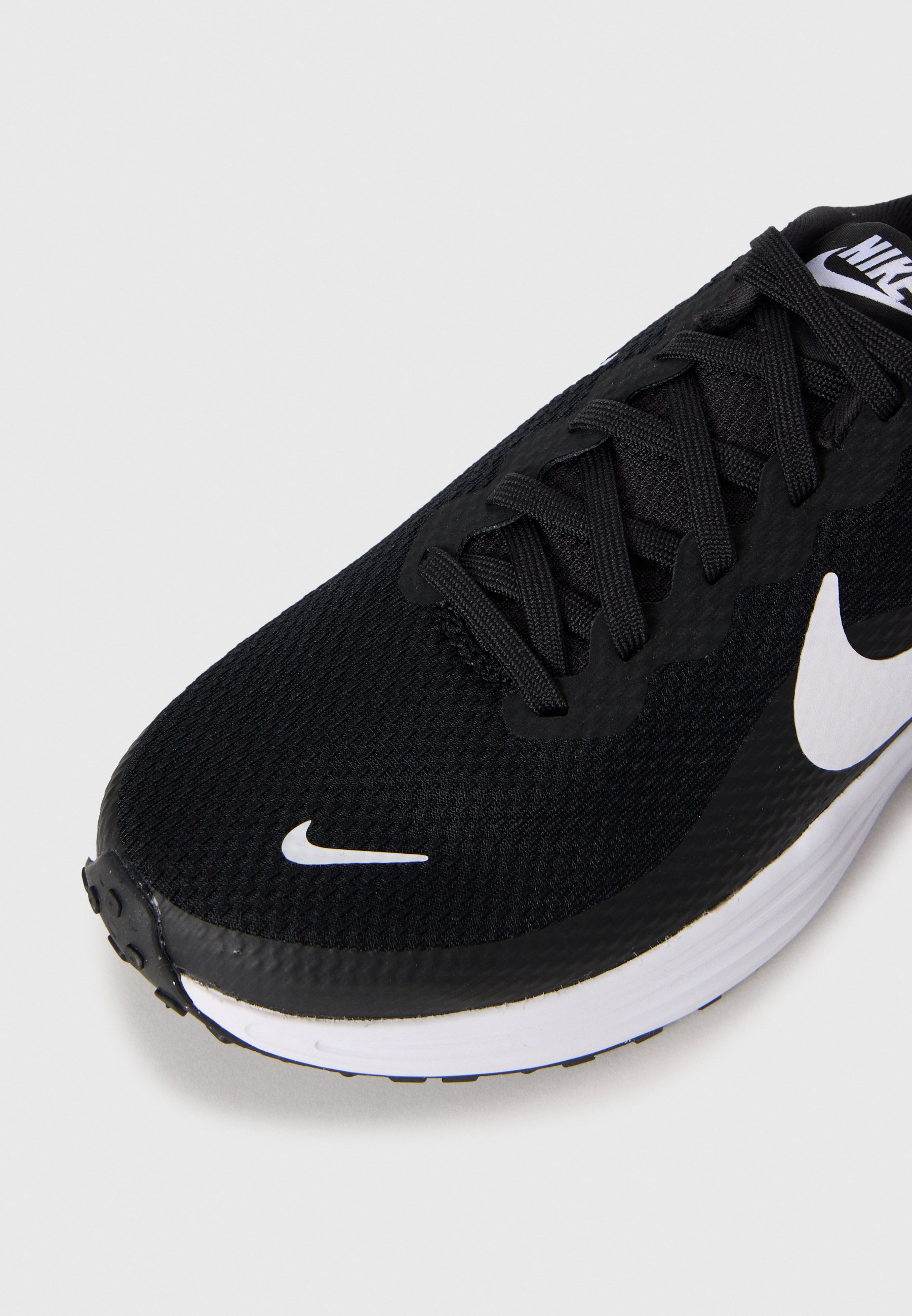 Nike Performance REVOLUTION - Pantofi de alergare pe asfalt