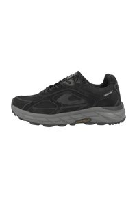 Schwarzer Sportschuh mit Obermaterial aus Wildleder und Netzgewebe, grauer Gummisohle, runder Zehenpartie, Schnürdesign und kontrastierenden Ziernähte.
